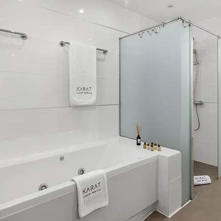 וילה Karat La Armonia אדחה