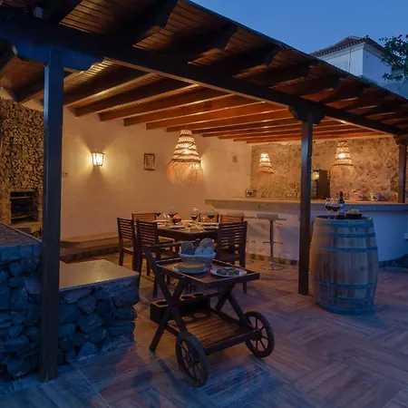 Βίλα Karat La Armonia *